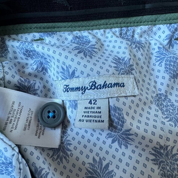 Tommy Bahama Mens 42 Lot 8-inch Shorts Chip Shot IslandZone Green Blue Red 8" - Picture 7 of 14